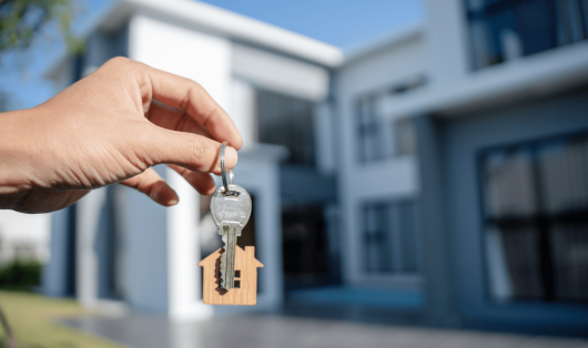 Maison clé en main vs prête à décorer : explications par Maisons Atrium