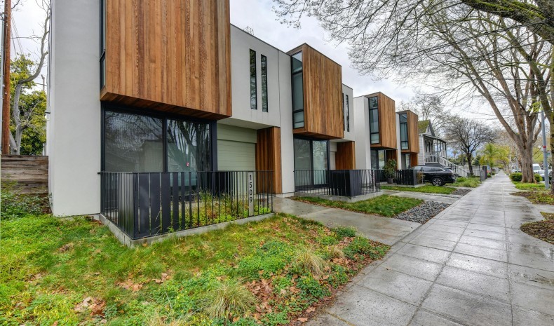 Quels matériaux choisir pour vos façades ? Enduit, bardage bois ou métallique | Maisons Atrium